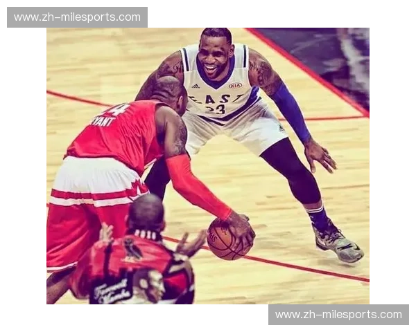 紫金荣耀碰撞亚特兰大冰影：当勒布朗遇到特雷-杨，谁才是真正的剧本大师？